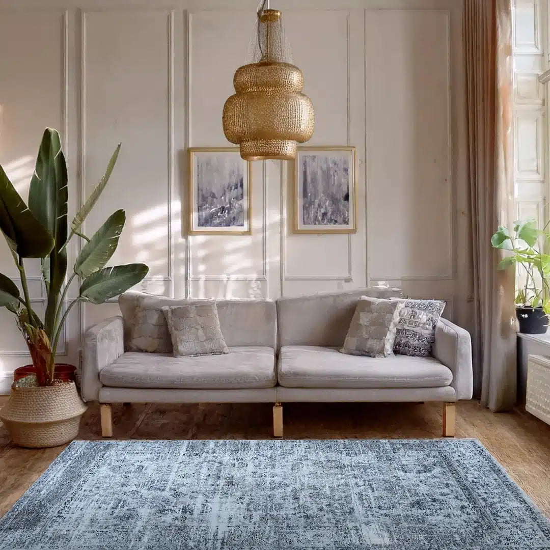 Lorenz White Grey Distressed Vintage Rug | B052A