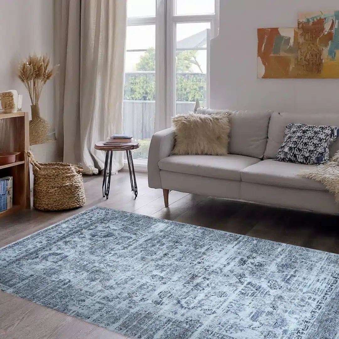 Lorenz White Grey Distressed Vintage Rug | B052A