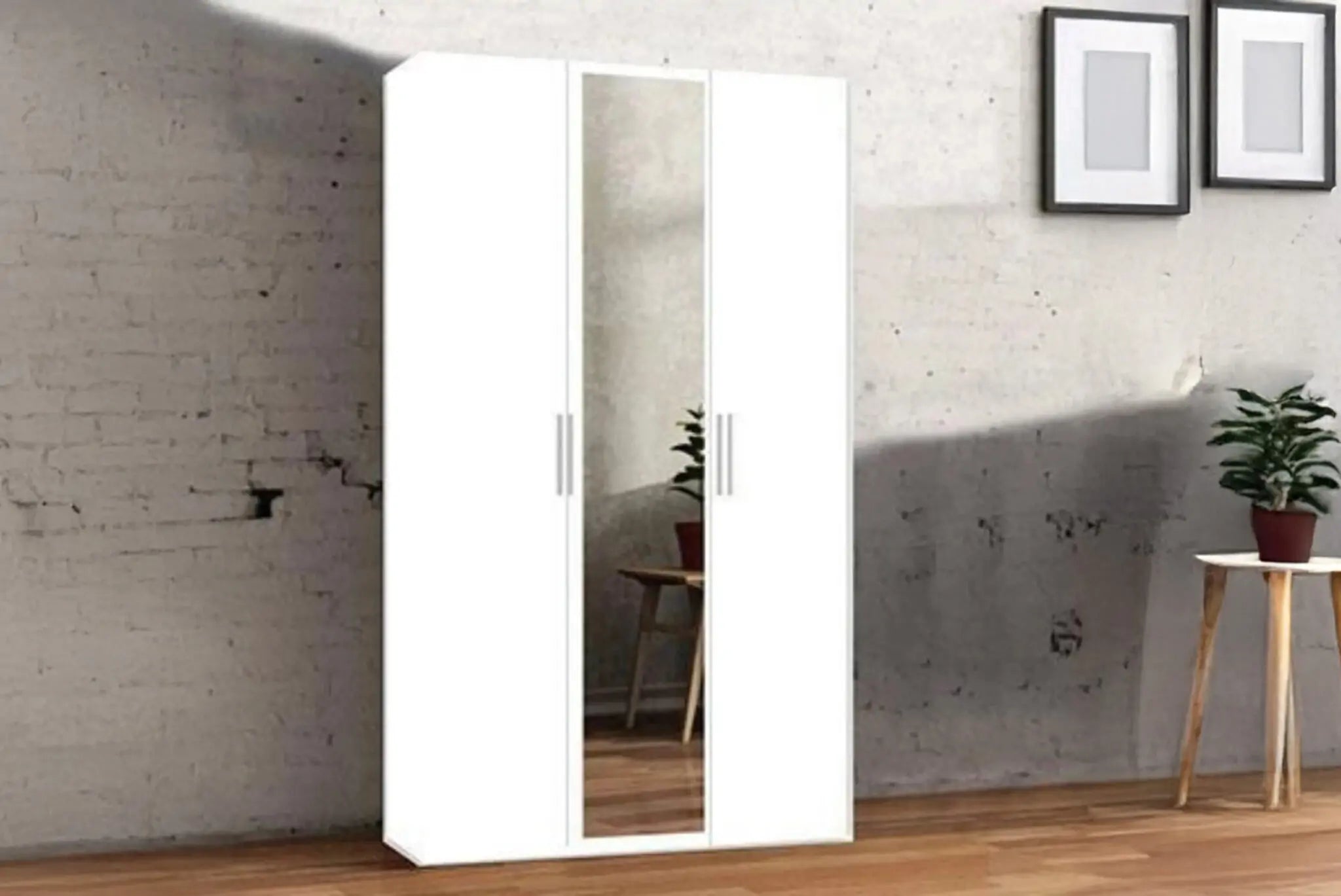 Bobby 3 Door Wardrobe