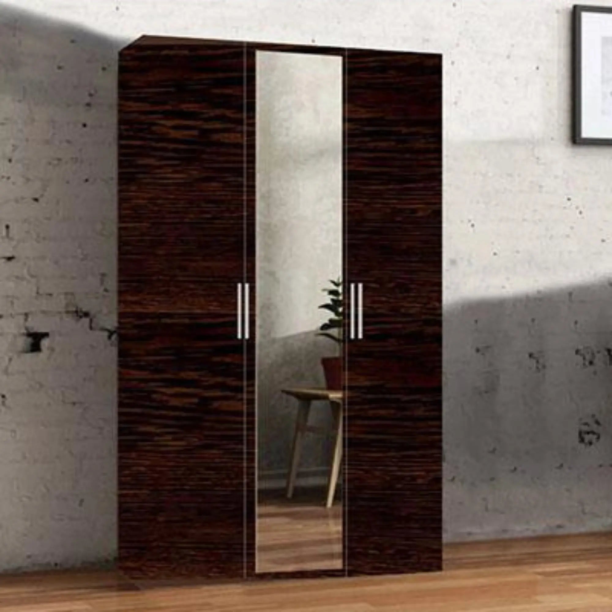 Bobby 3 Door Wardrobe